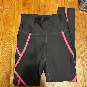 Brand new never worn under armor leggings